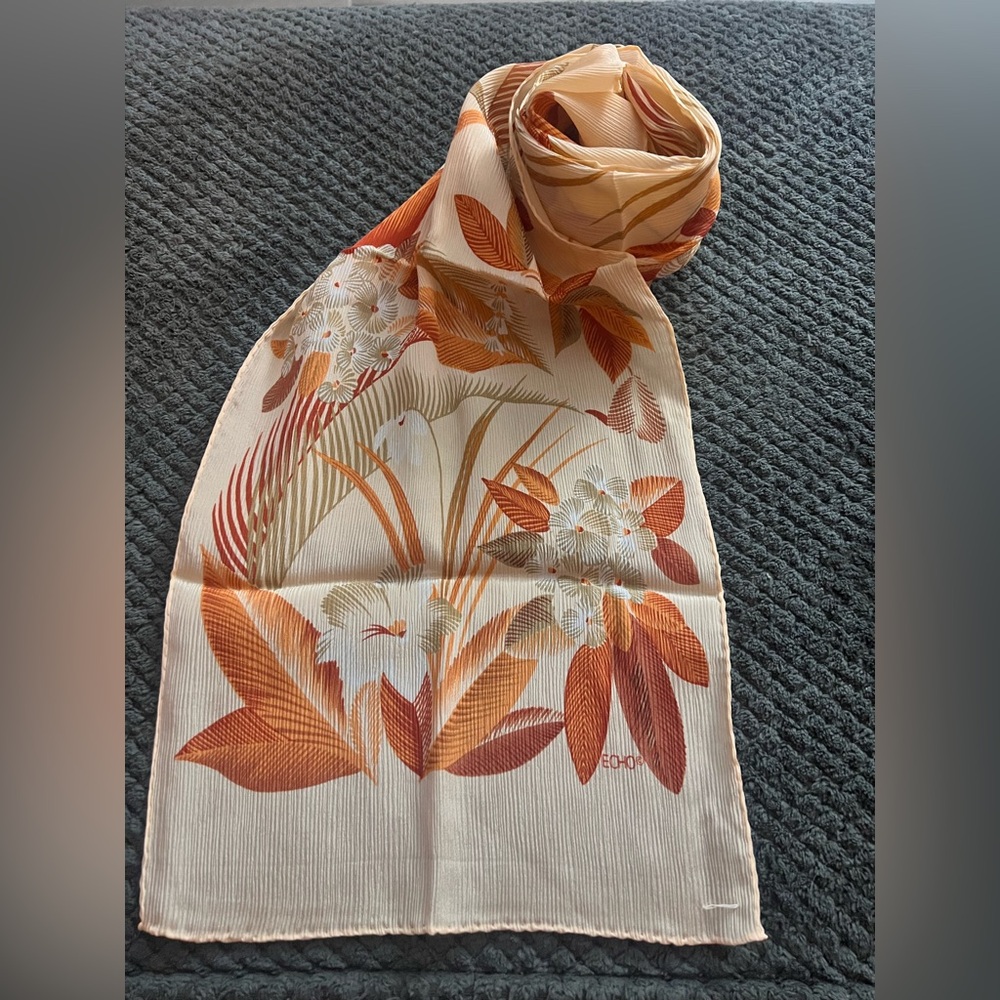 ✨SOLD✨ Vintage Echo Silk Floral Scarf